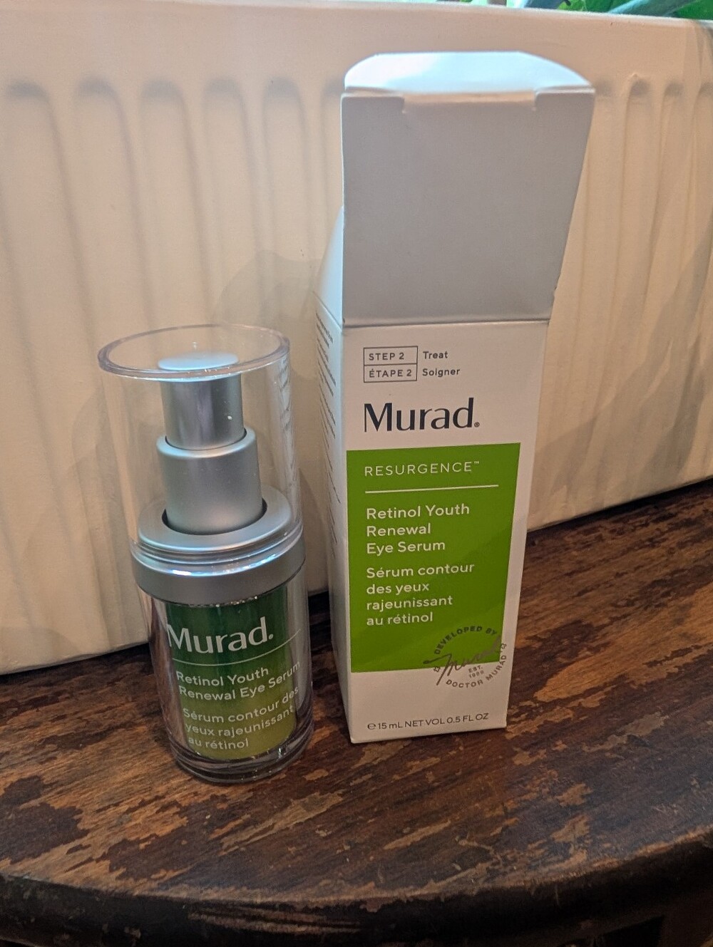 Murad Retinol Youth Renewal Eye Serum - Green and Silver